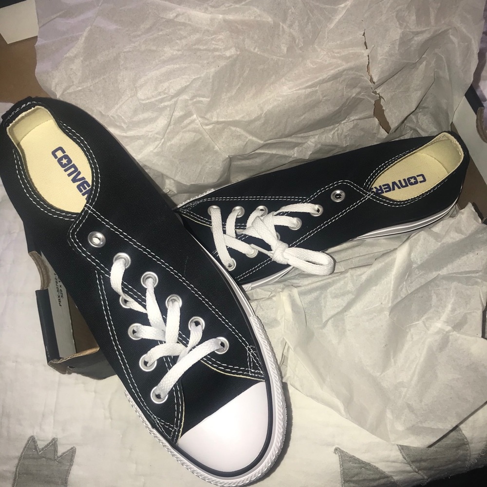 NWT CONVERSE Men 7.5 Women 9.5 Allstar Black Shoe
